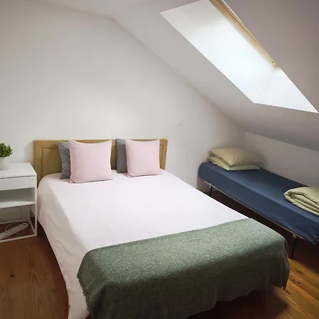 Lejlighed With 03 Bedrooms In Old Building In Lisbon, In Bairro Alto