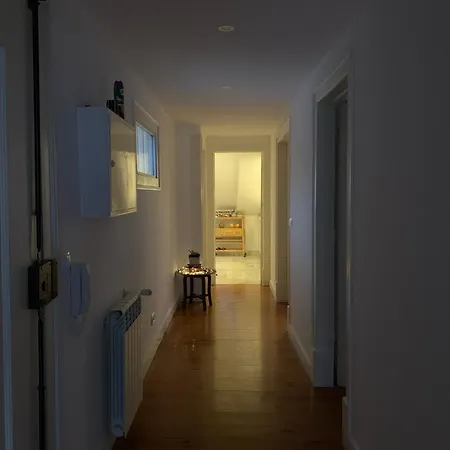 With 03 Bedrooms In Old Building In Lisbon, In Bairro Alto Apartment *